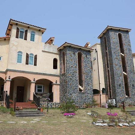 Miallet Pension Hongcheon Ngoại thất bức ảnh