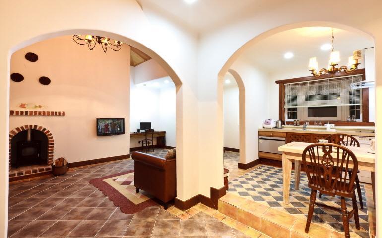 Miallet Pension Hongcheon Ngoại thất bức ảnh